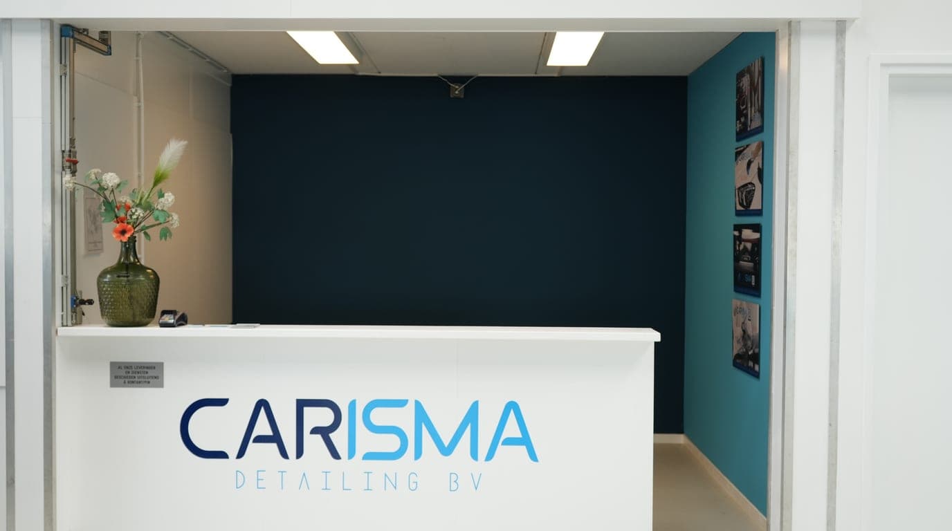 De balie van Carisma Detailing aan de Malmöweg in Groningen