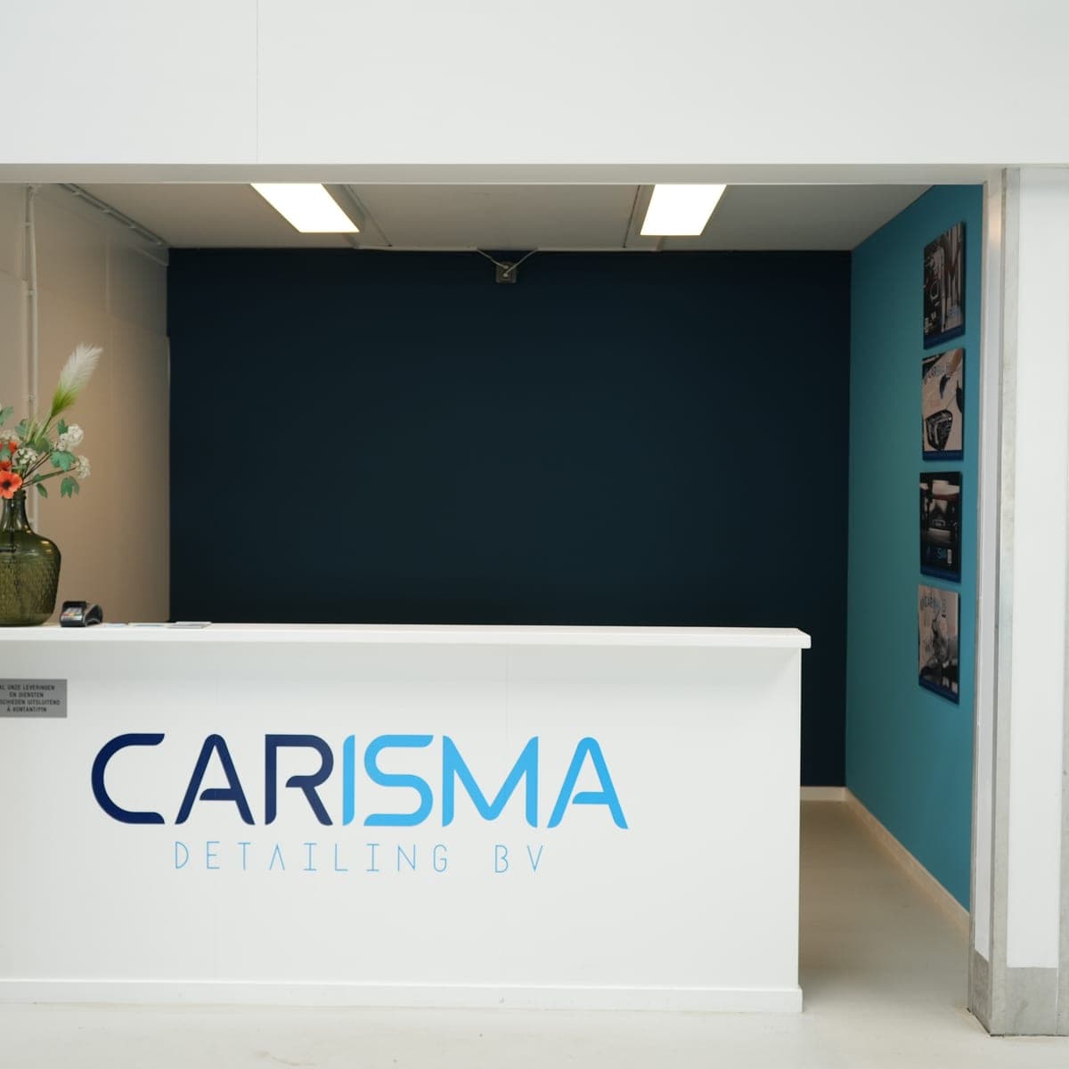 De balie van Carisma Detailing